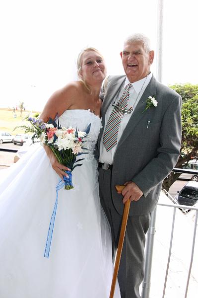 Cathy&Hennie385.JPG